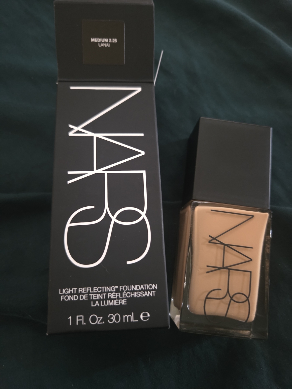 NARS Light Reflecting Foundation Medium 2.25 Lanai - Warm Beige
